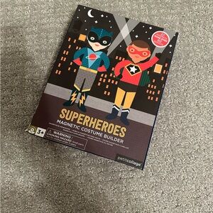 Petit College Superheros Magnetic Dress Up Play Set